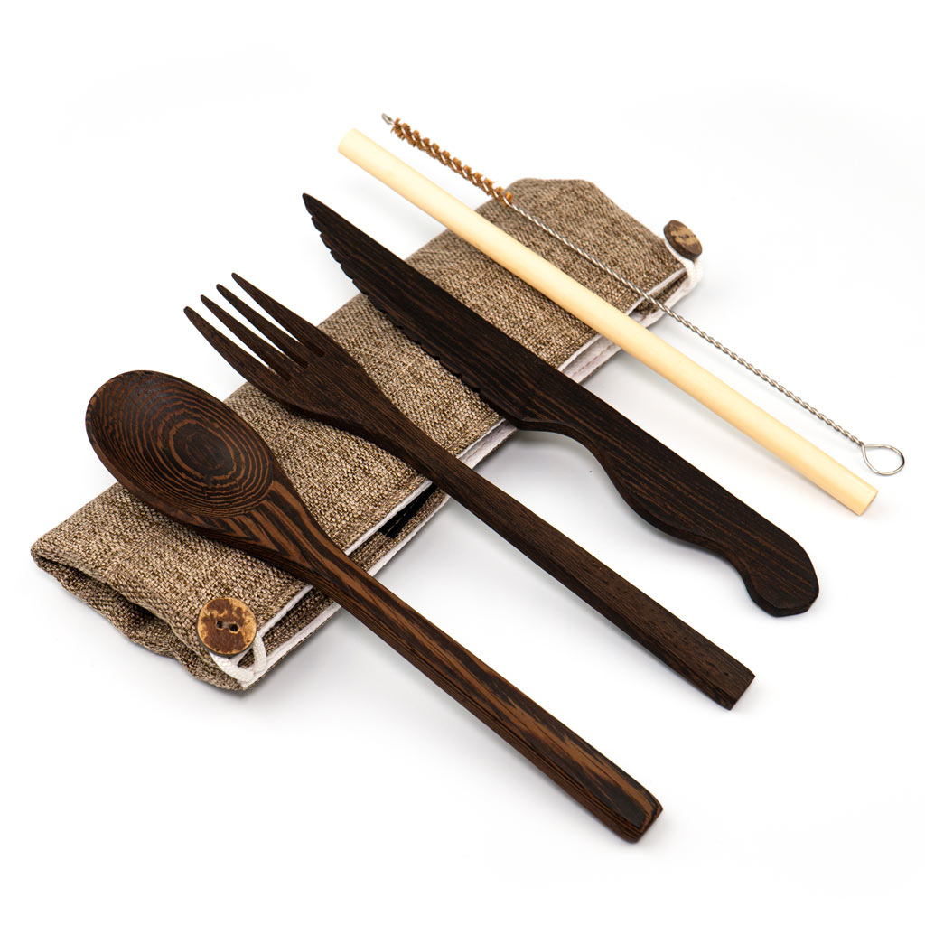 Reusable Wooden Cutlery Set by Jungle Culture d4fe9c1f 6b9c 4843 80d4 7491a732c998 2 Dunkles Holz-Besteckset für die Reise (Braune Tasche)