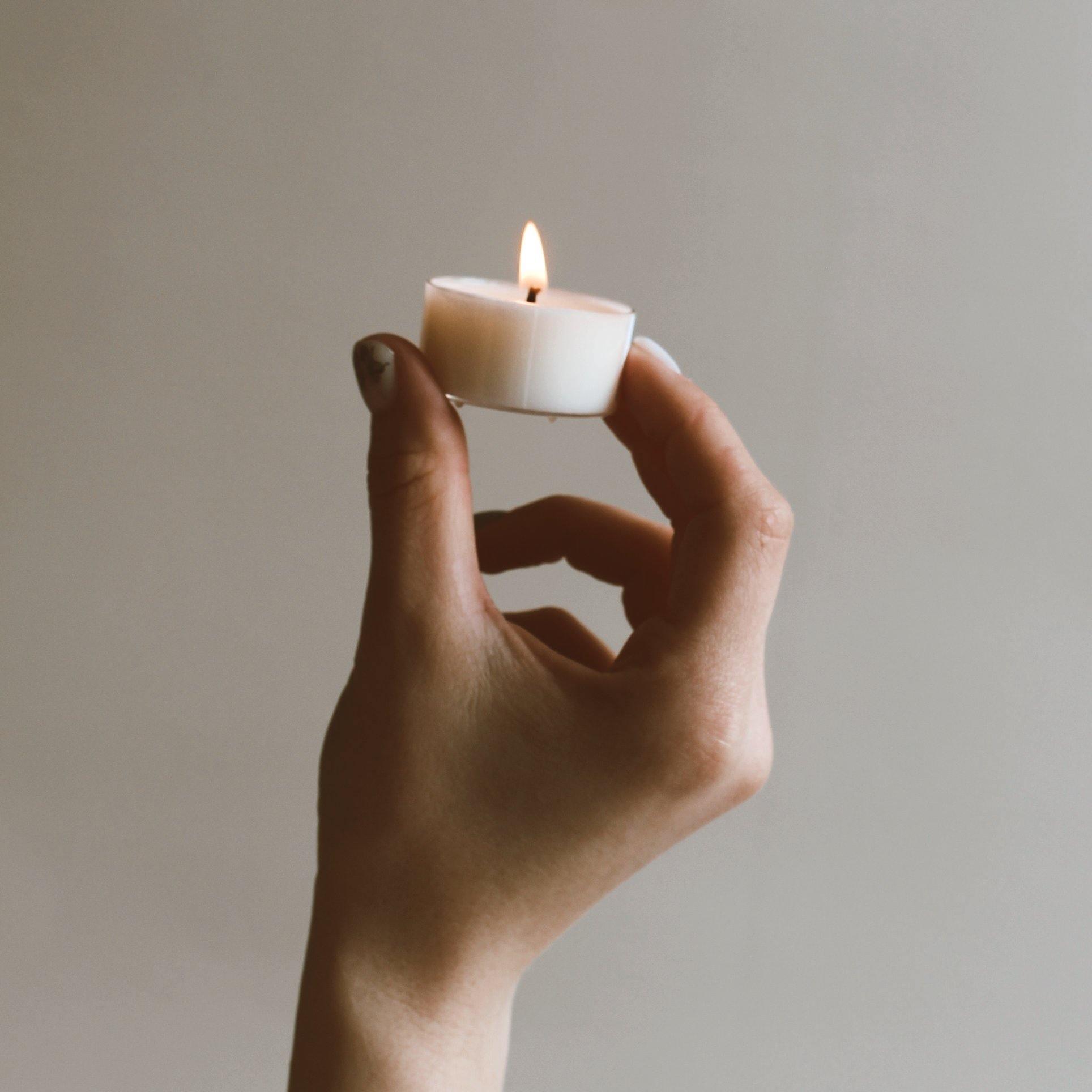 Tezza 2021 04 22 155304005 cabdb0c7 8cd4 4a87 96d2 ec153d314393 Duft-Teelichter Cherry Blossom (8er Set)