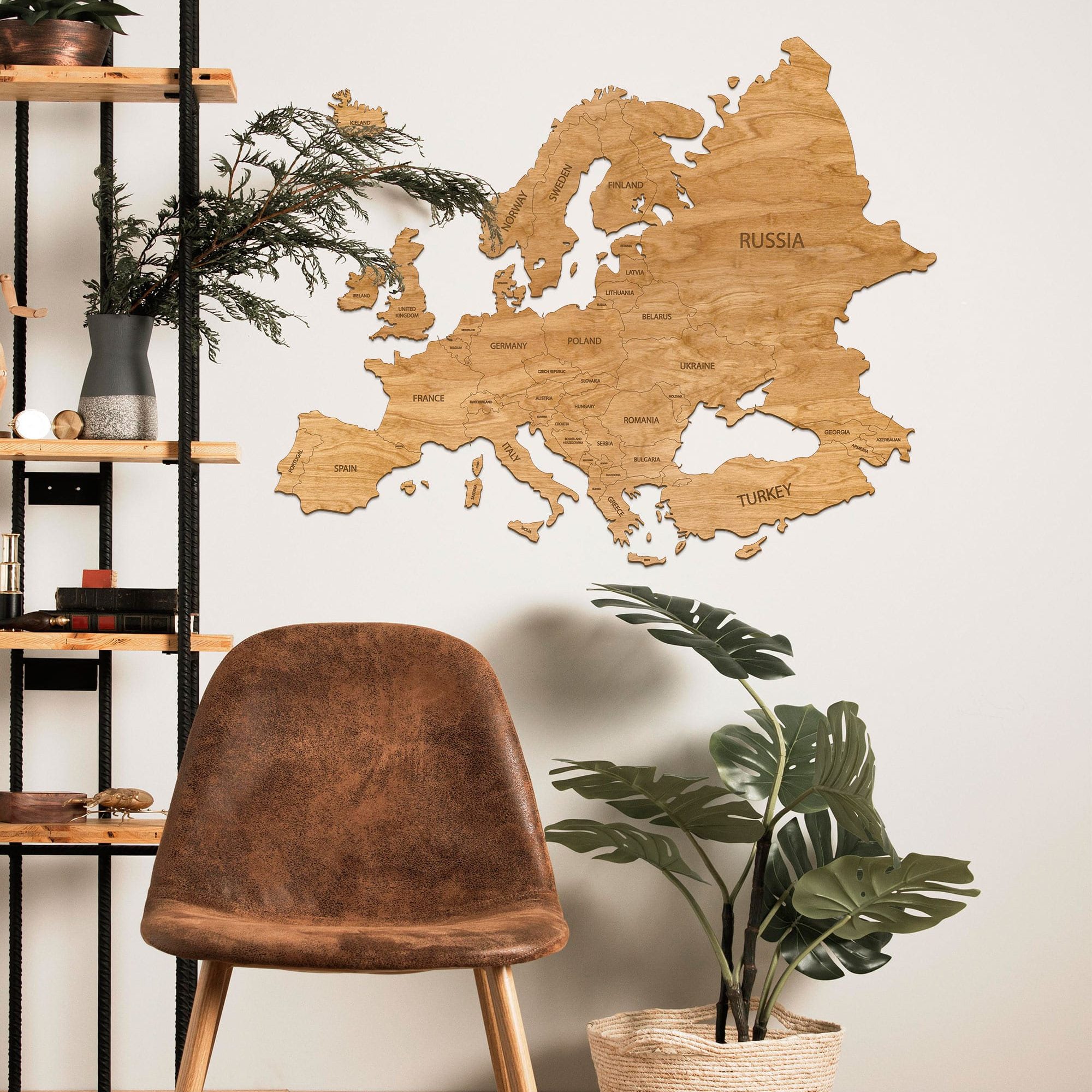 classic wooden europ map 1 e1764811359791 Klassische Europakarte aus Holz