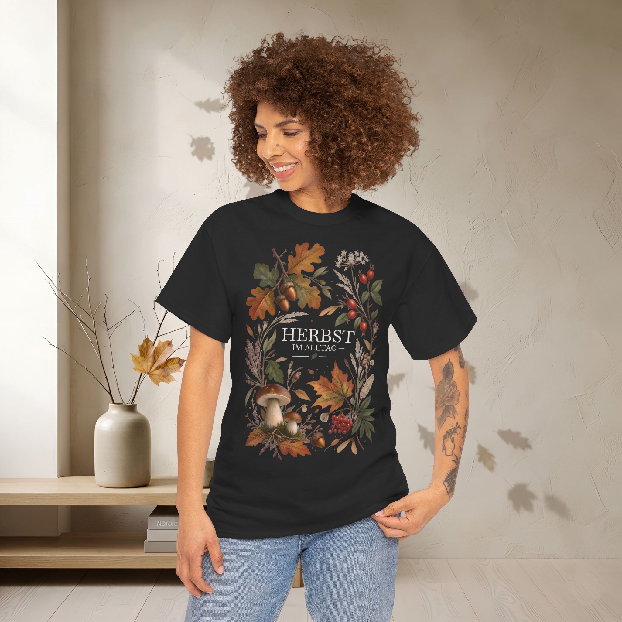 13660574804426925563 v2 2048 custom Herbst im Alltag T-Shirt | Pilze & Herbstlaub | Dunkles Naturmotiv | Unisex Herbstshirt