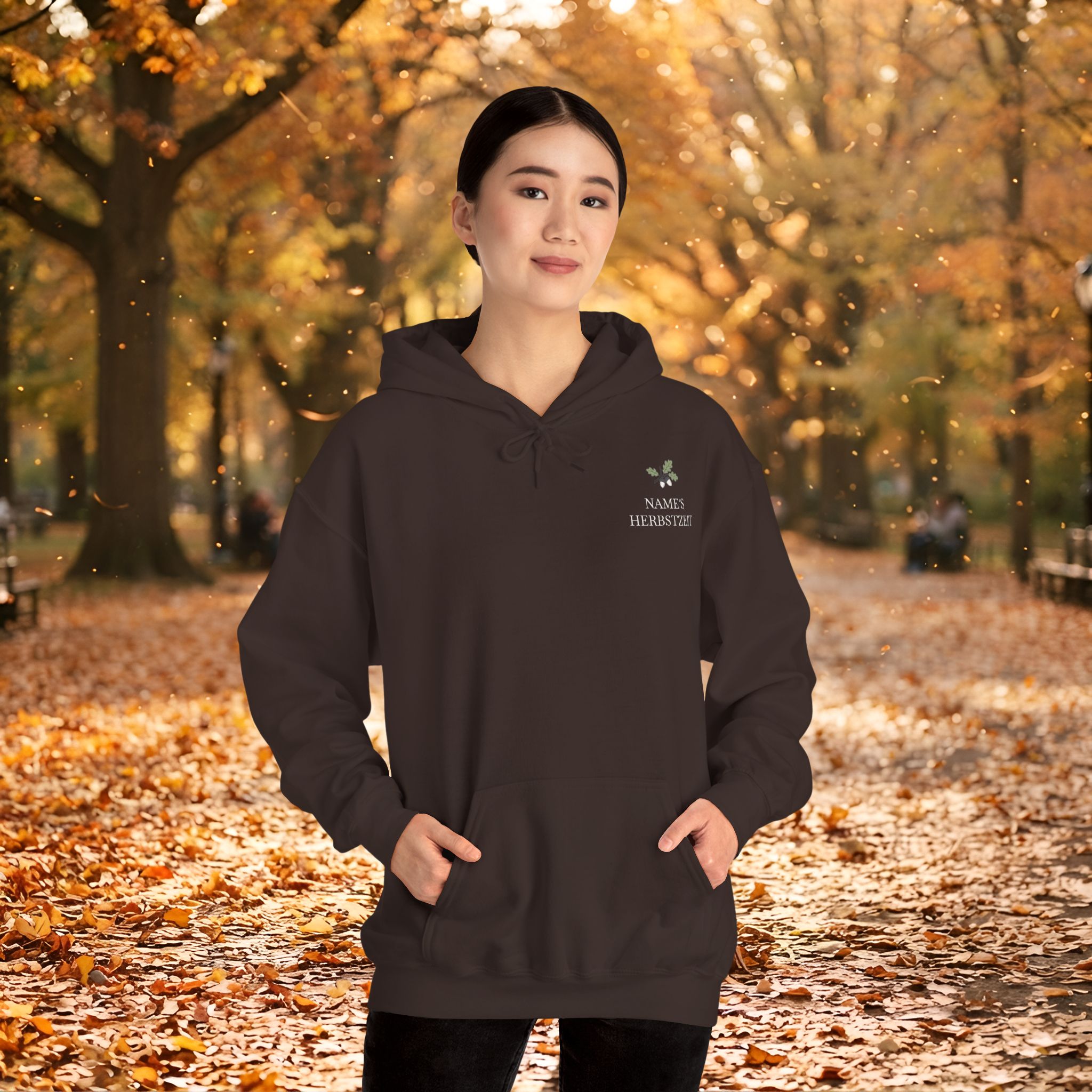 Herbst Hoodie Premium Unisex | Botanischer Herbstprint mit Blättern & Pilzen | Dunkler Streetwear Look | Personalisierbar 26 Herbst Hoodie Premium Unisex | Botanischer Herbstprint mit Blättern & Pilzen | Dunkler Streetwear Look | Personalisierbar – Bild 26